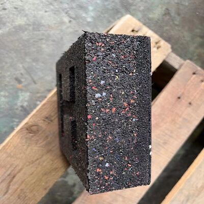 RIM Foam Scraps VOC Free MDI Moisture Cure Adhesive MDI Based Fast Cure