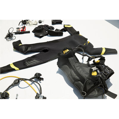 Automotive Polyurethane Elastomer For Flexo Sleeves / Rubber Roller Headphone Cable